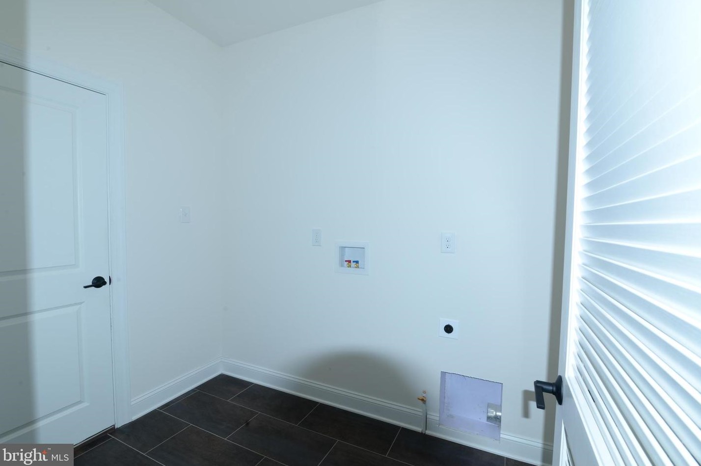 5010 Covered Bridge Rd, Millville NJ  08332 exterior