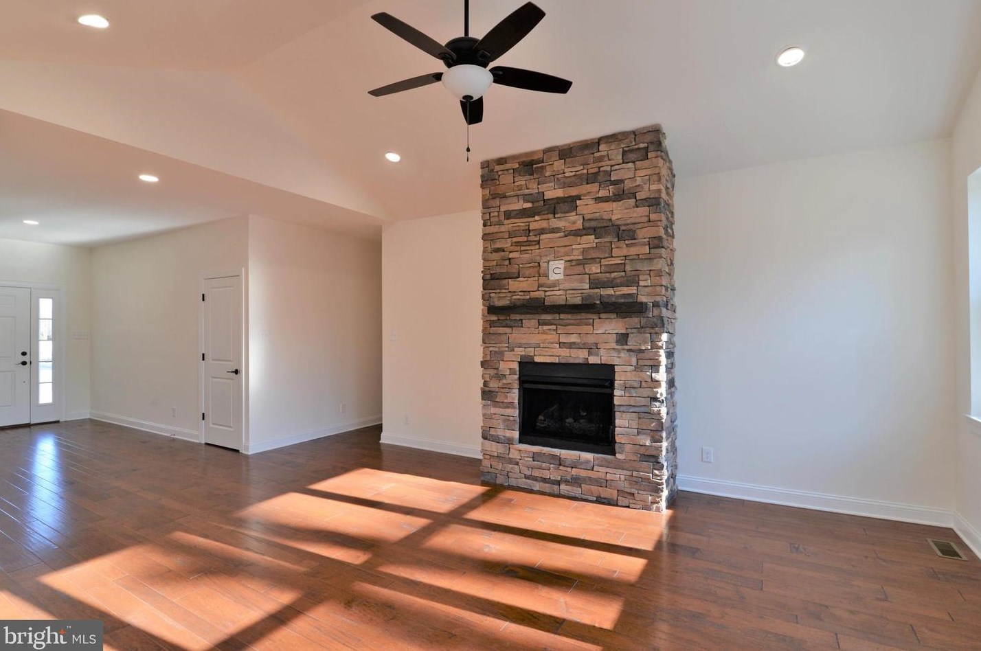 5010 Covered Bridge Rd, Millville NJ  08332 exterior