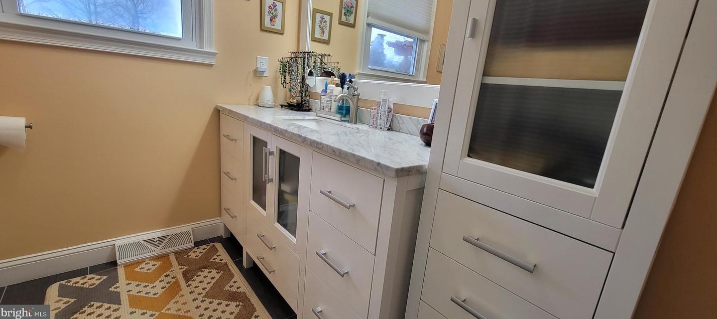 1299 Singer Ln, Vineland NJ  08361-6052 exterior