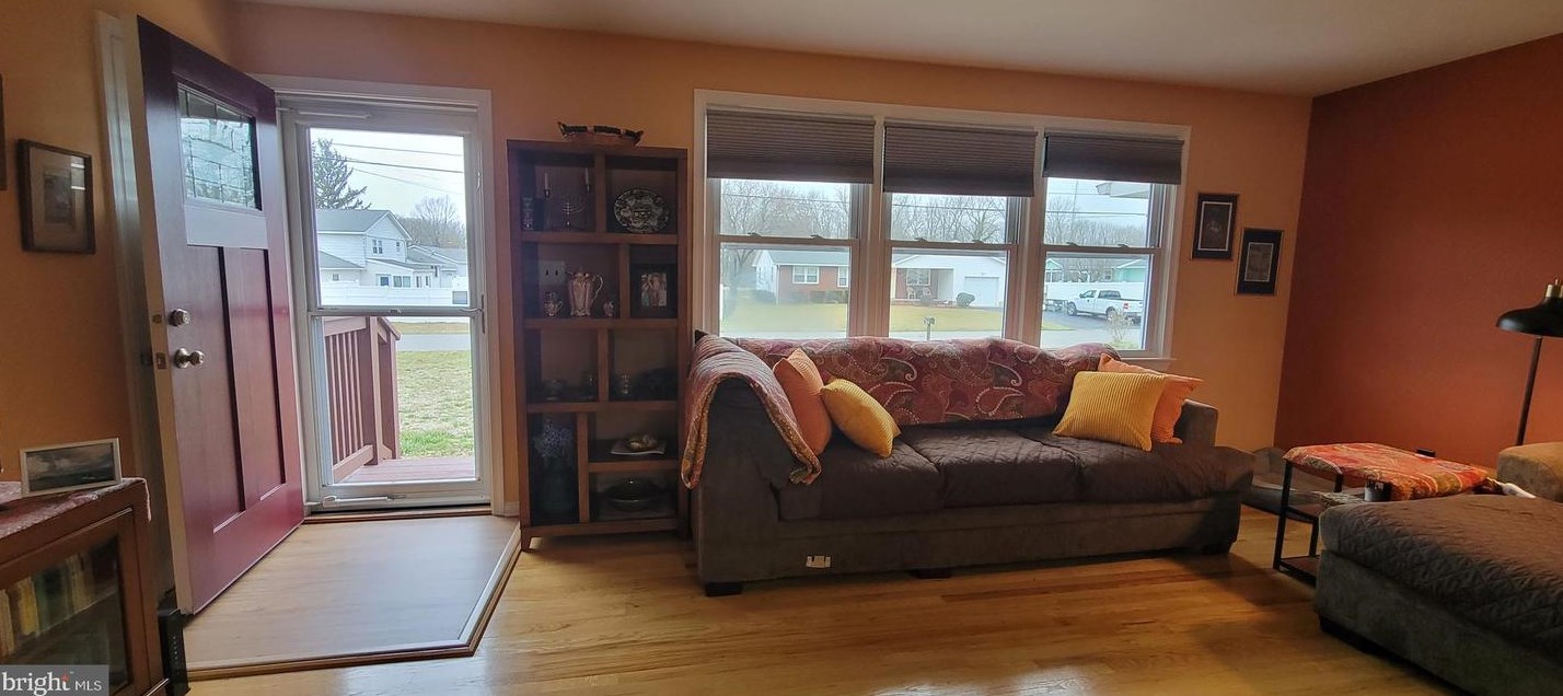 1299 Singer Ln, Vineland NJ  08361-6052 exterior