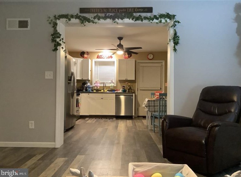 40 Laurel Rd, Millville NJ  08332-7144 exterior