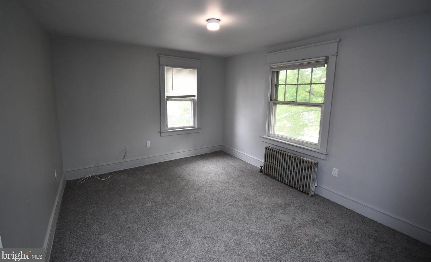 314 E St, Millville NJ  08332-2657 exterior