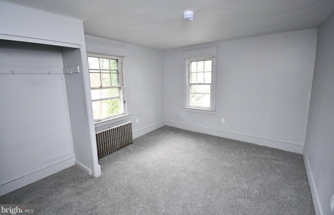 314 E St, Millville NJ  08332-2657 exterior