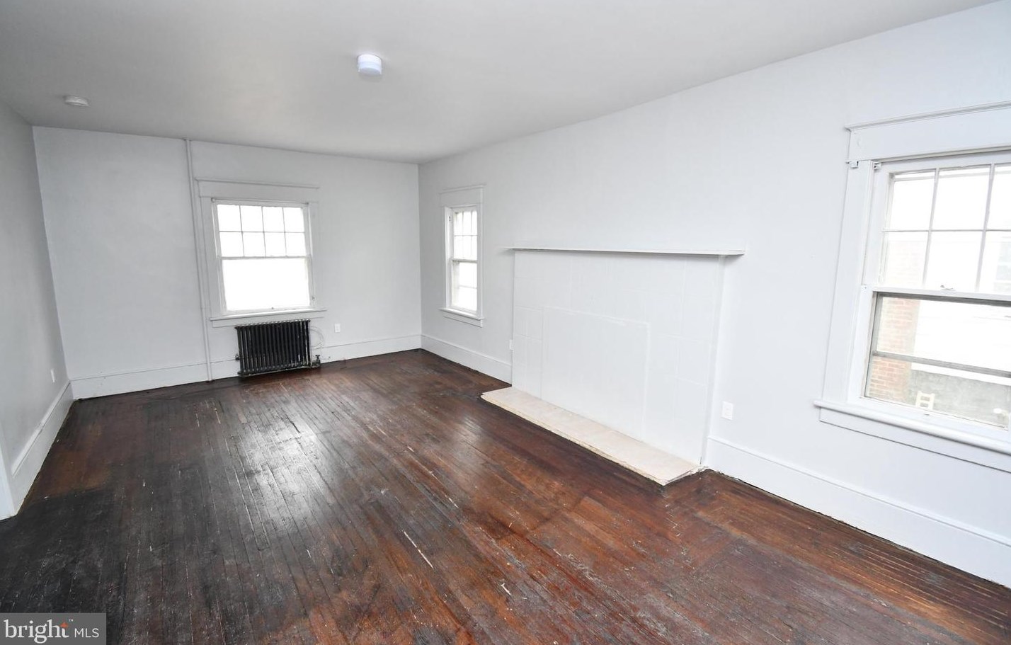 314 E St, Millville NJ  08332-2657 exterior