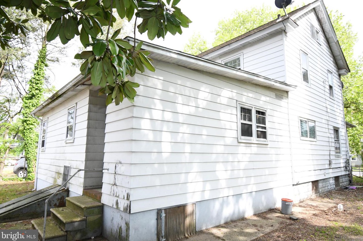 314 E St, Millville NJ  08332-2657 exterior