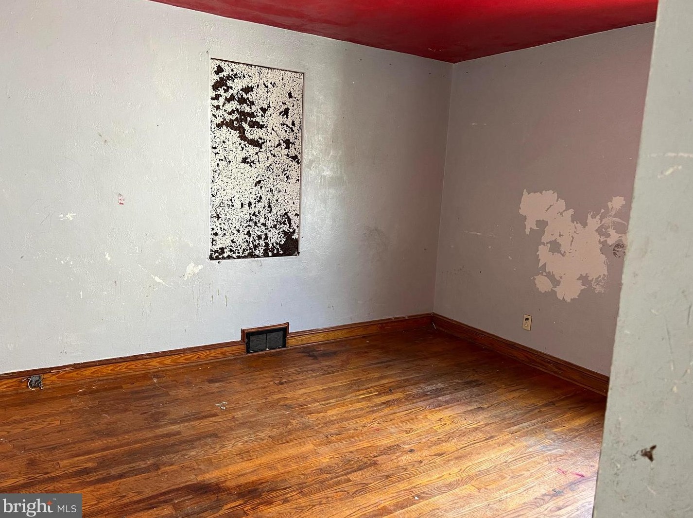 1171 New Pear St, Vineland NJ  08360-4218 exterior