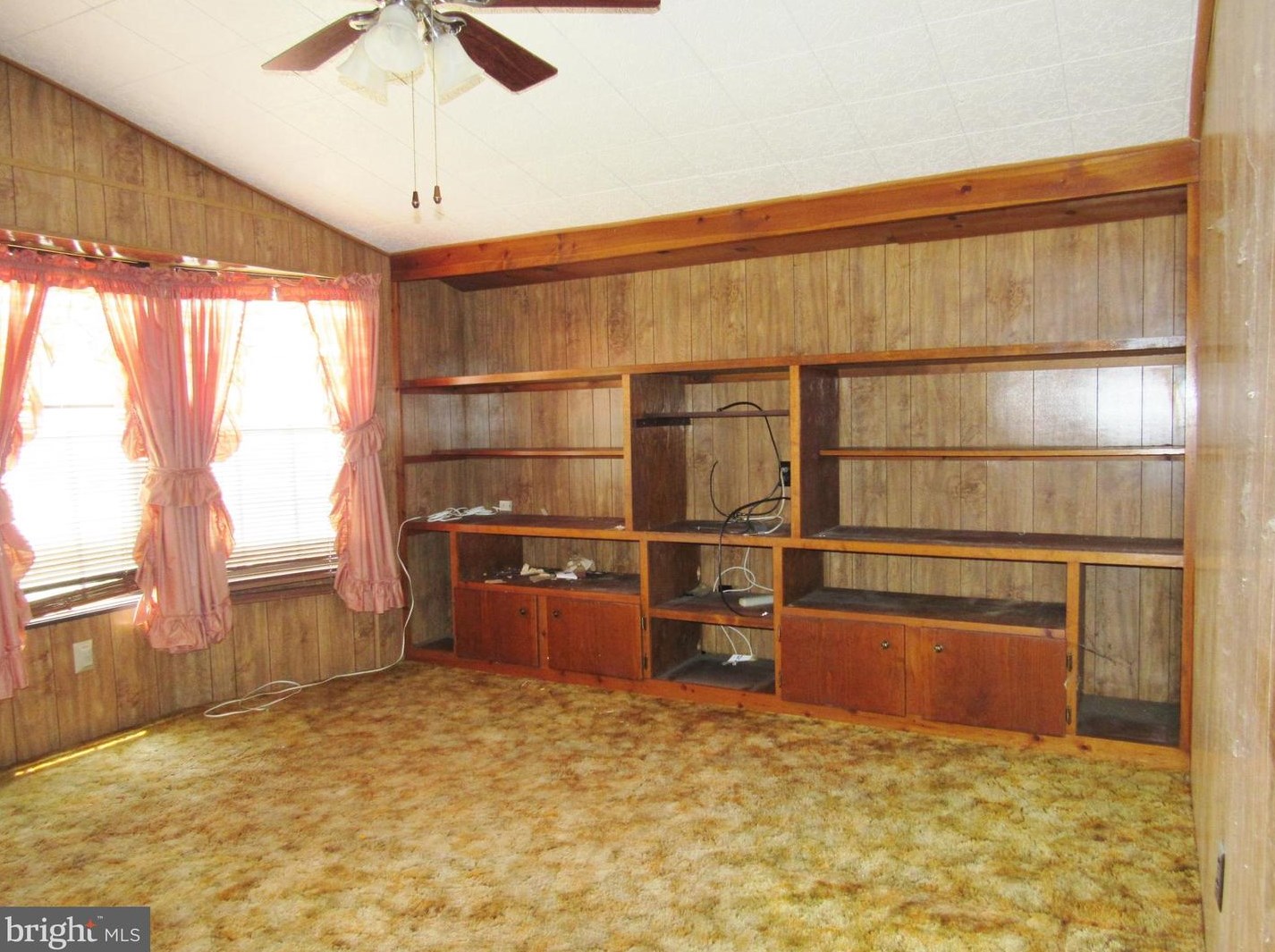 54 Jfk Blvd, Millville NJ  08332-4411 exterior