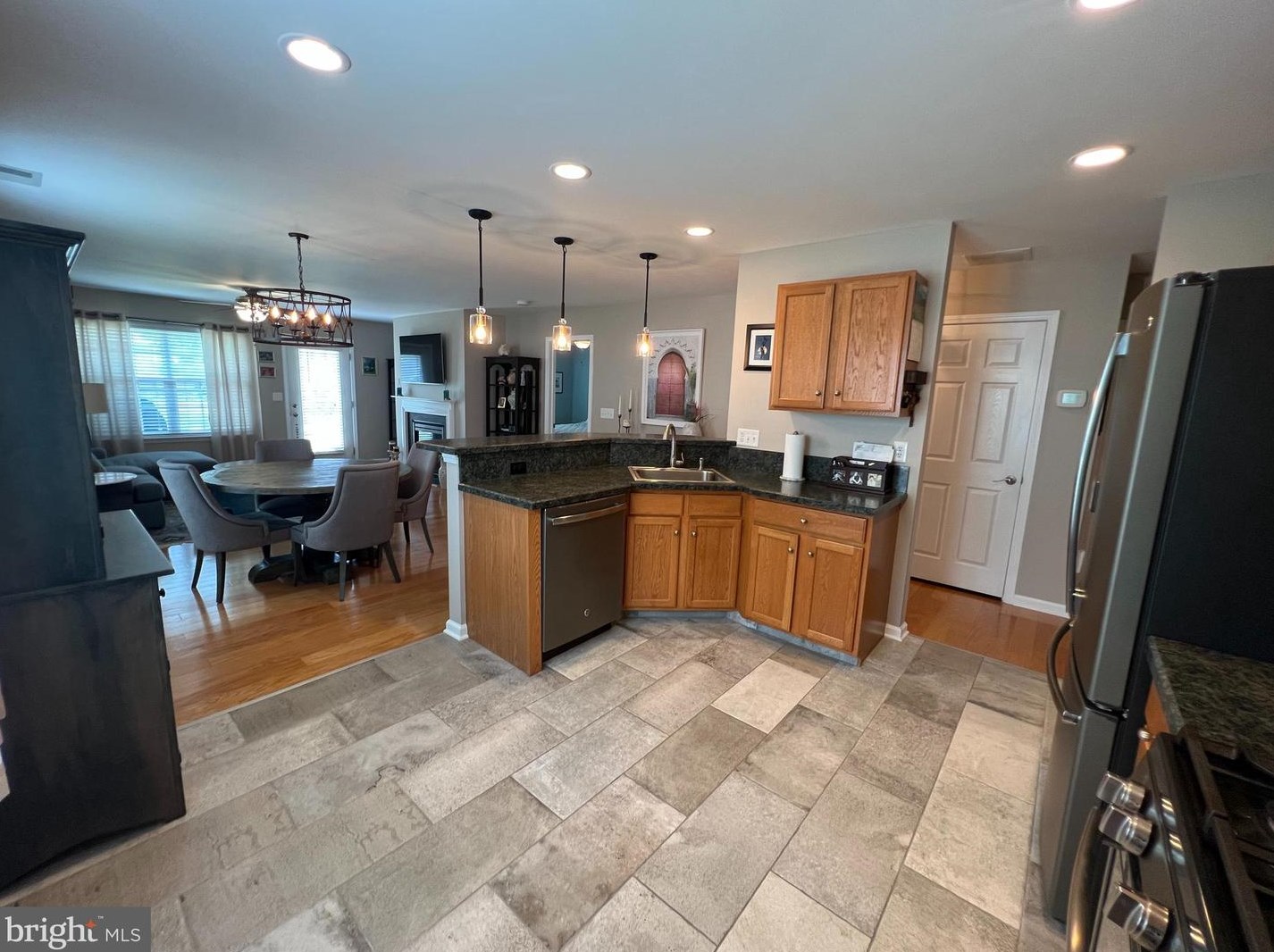 143 Cottage St, Millville NJ 08332-4829 exterior