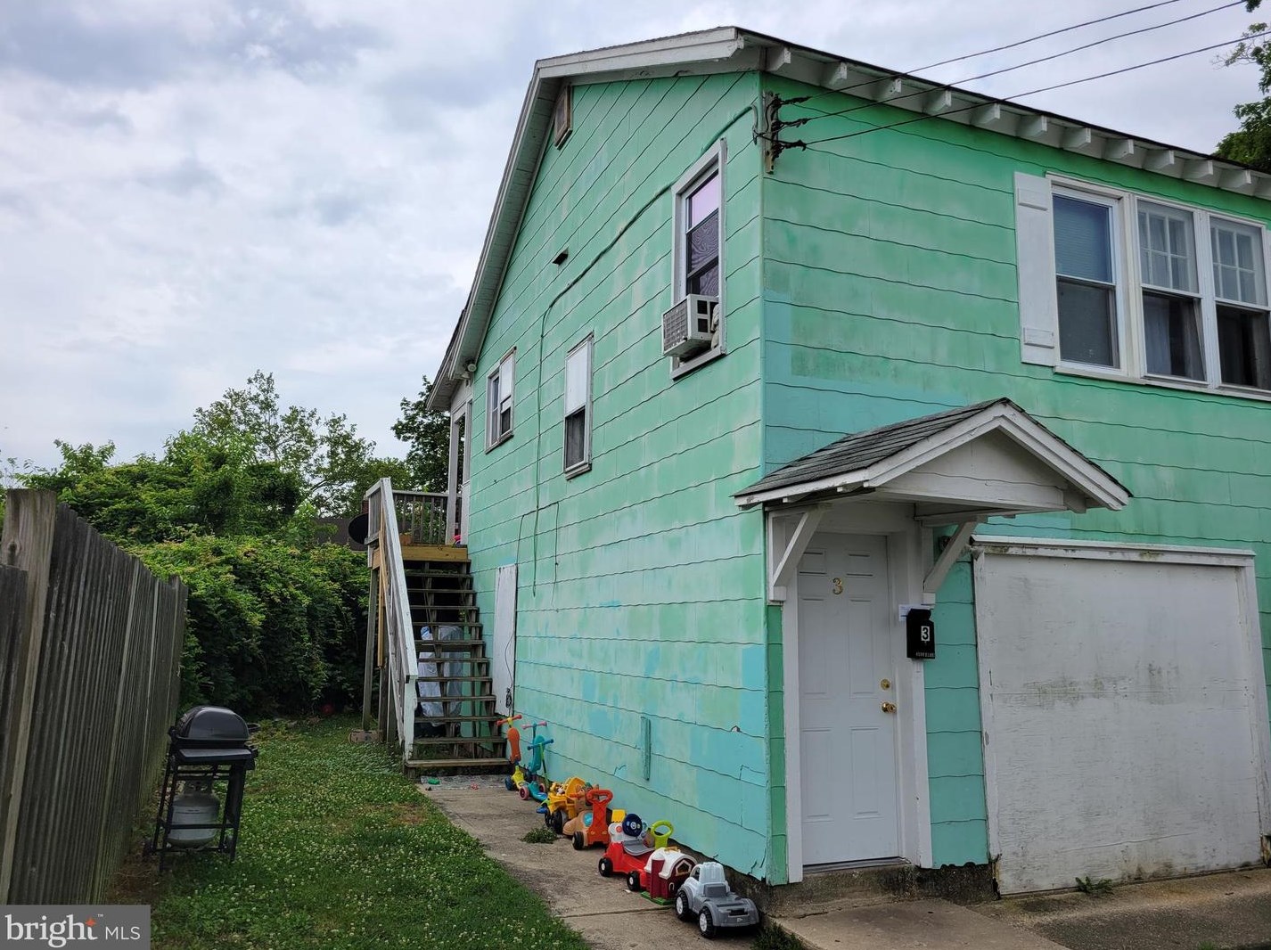 409 Elmer St, Vineland NJ 08360-4537 exterior