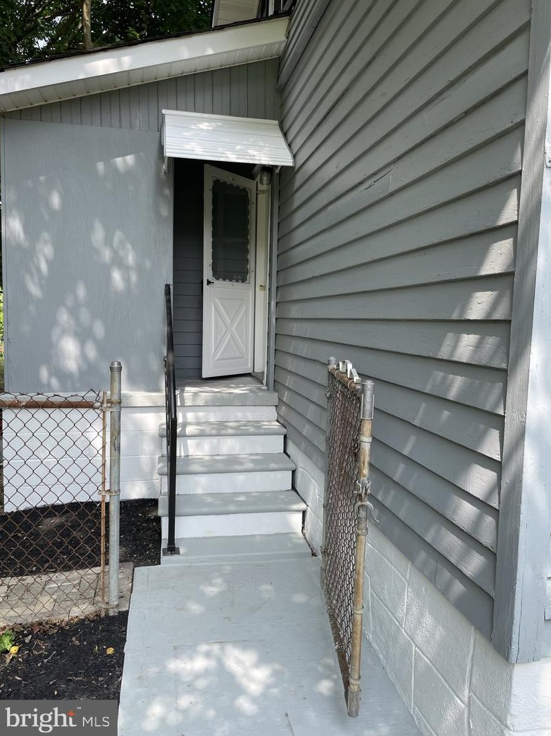 221 Fenimore St, Vineland NJ  08360-3122 exterior