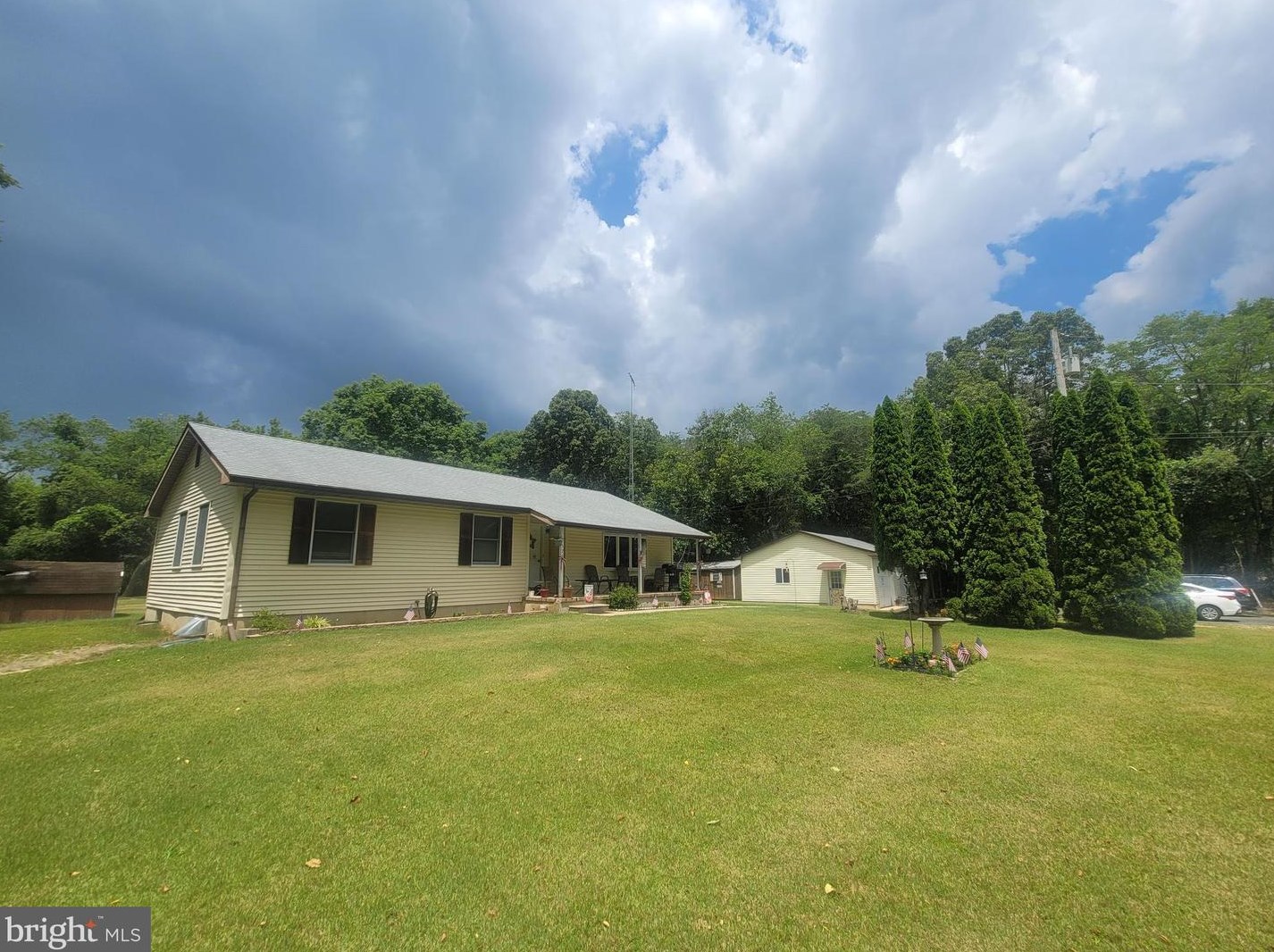 571 Newport Rd, Millville NJ  08332-7818 exterior