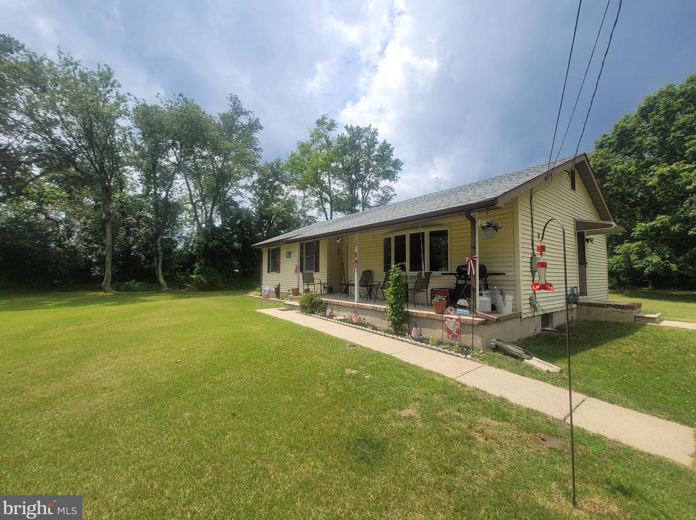 571 Newport Rd, Millville NJ 08332-7818 exterior