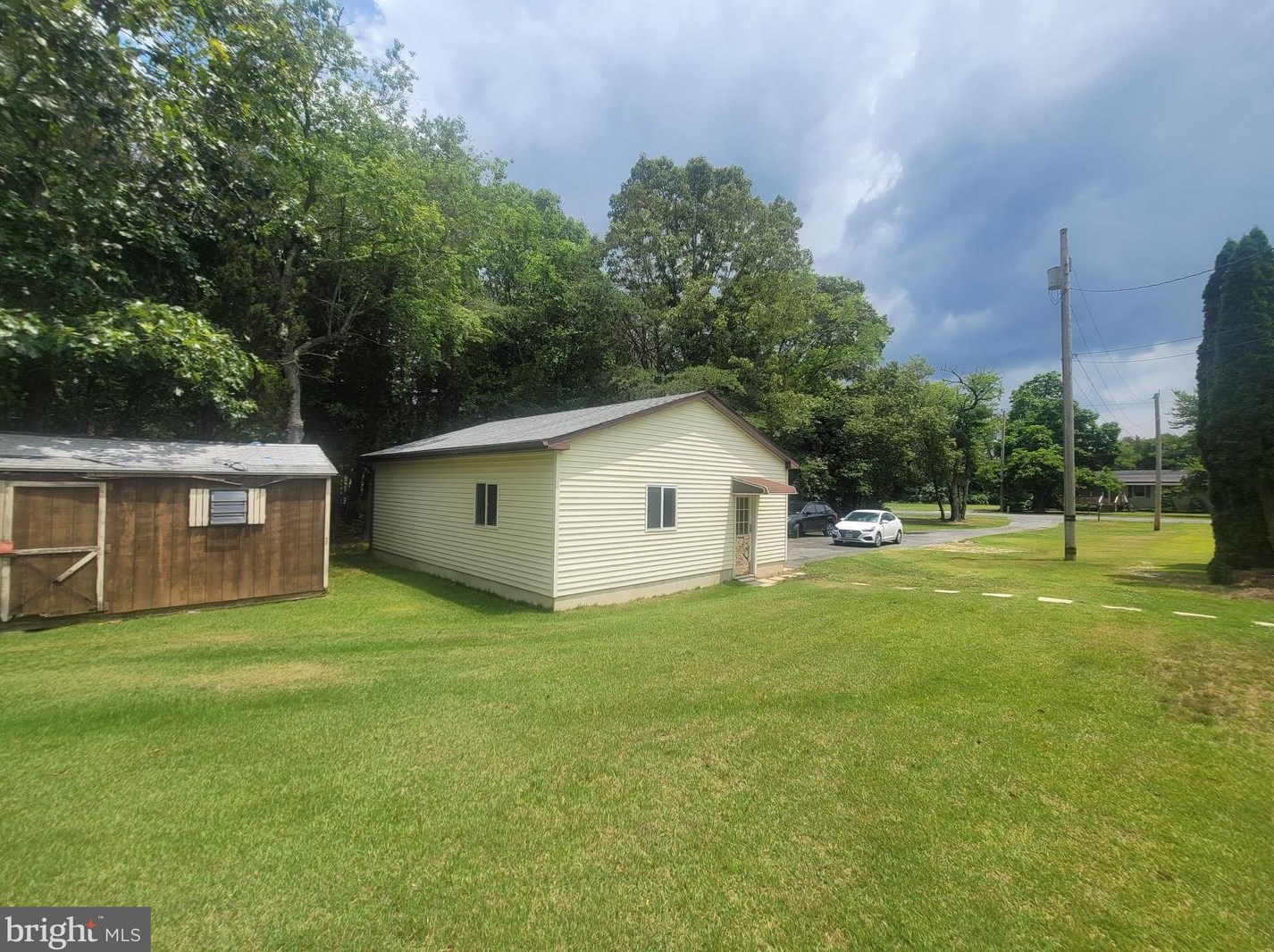 571 Newport Rd, Millville NJ 08332-7818 exterior