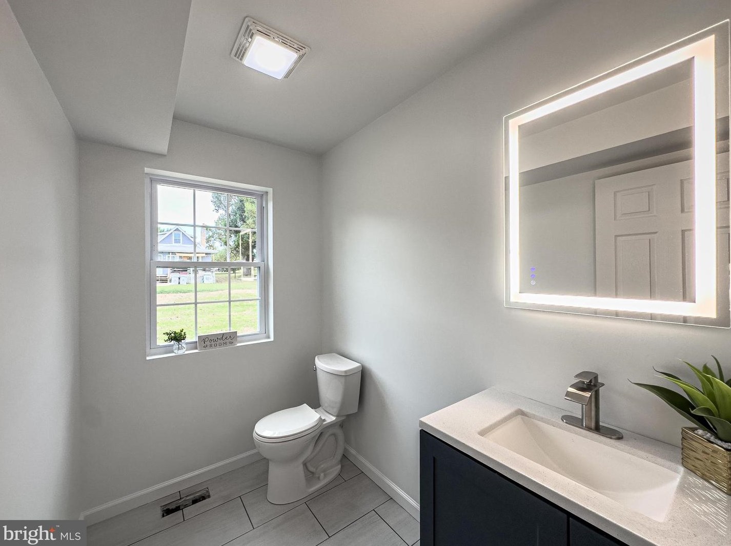 1084 New Peach St, Vineland NJ  08360-3439 exterior