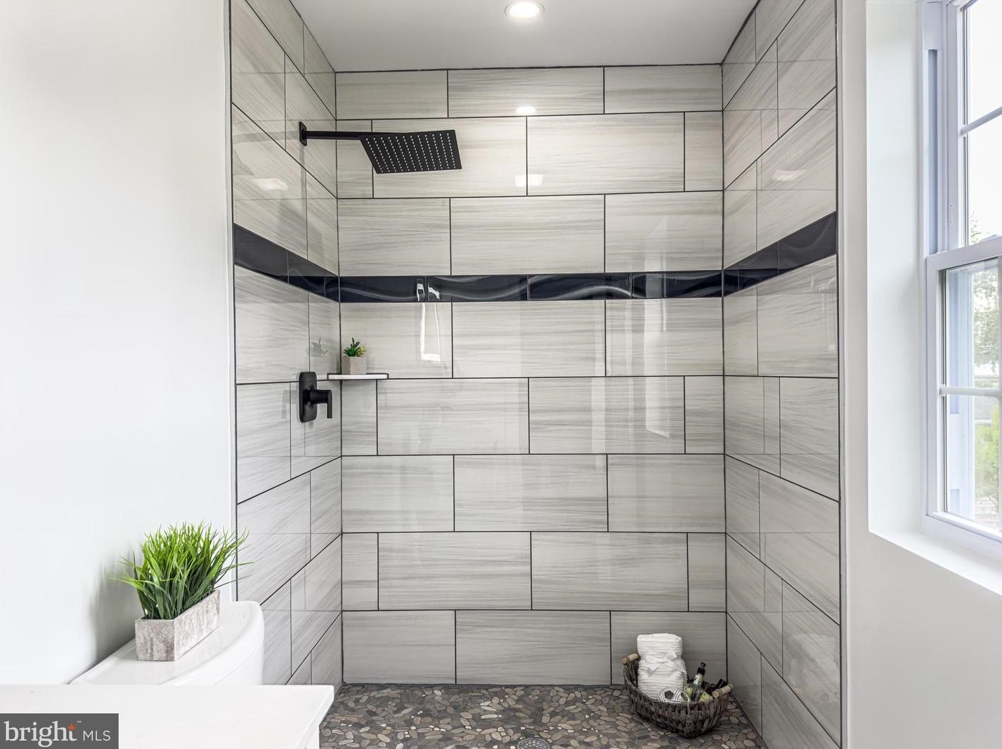 1084 New Peach St, Vineland NJ  08360-3439 exterior