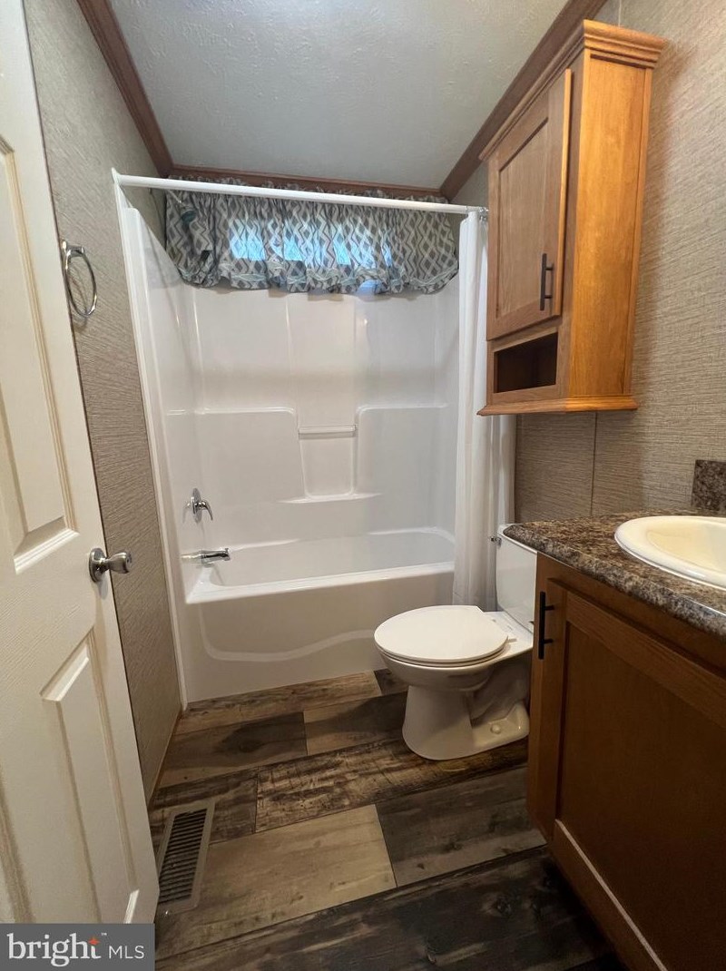 13 Mckinley Dr, Millville NJ 08332-4478 exterior