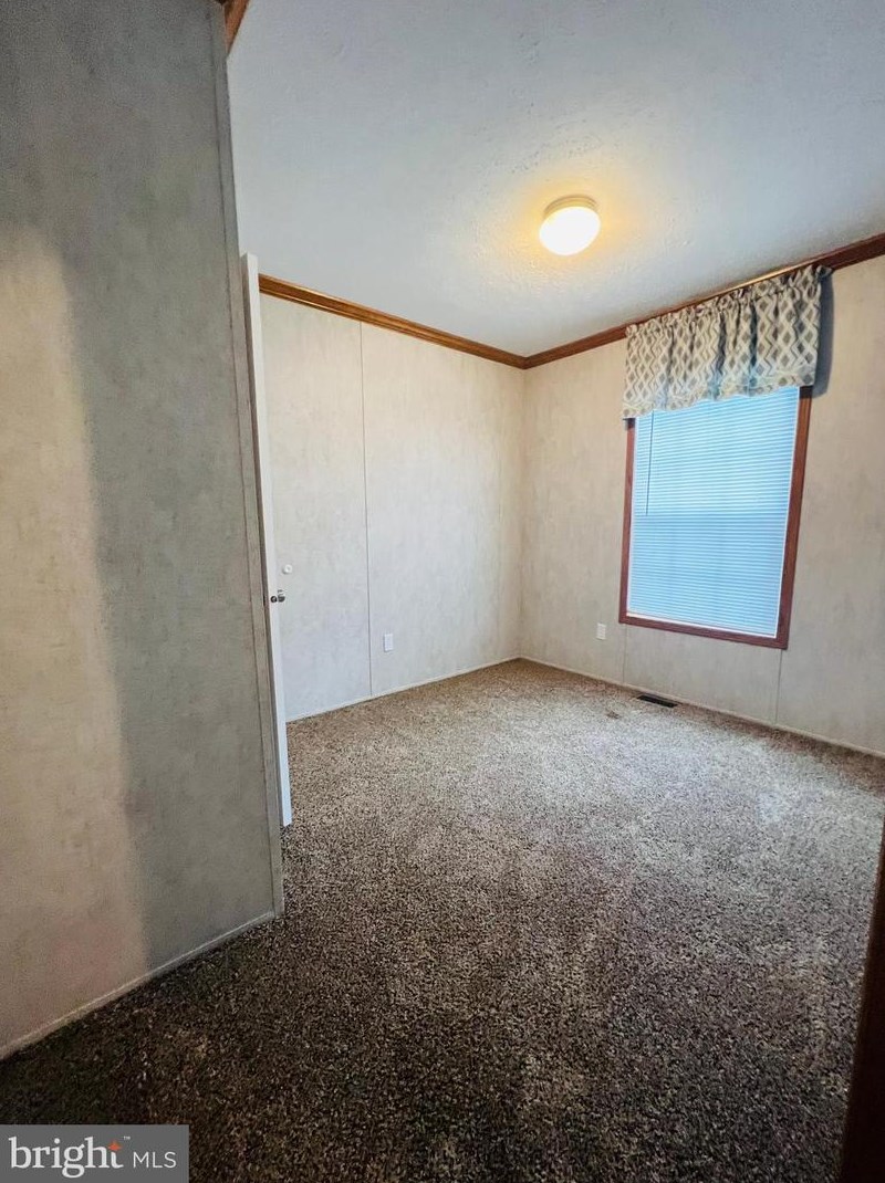 13 Mckinley Dr, Millville NJ 08332-4478 exterior