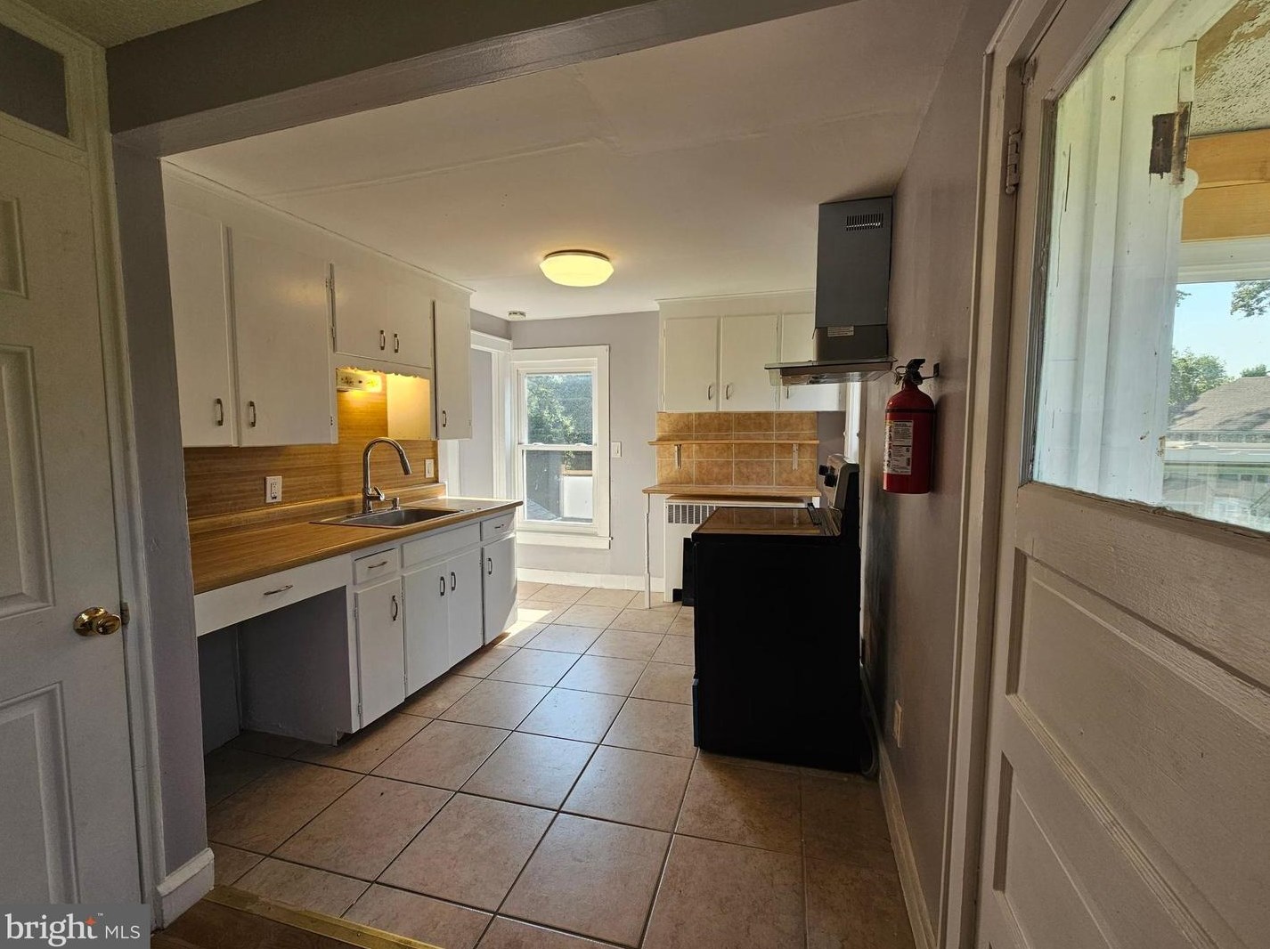 815 Sawyer Ave, Vineland NJ  08360-3913 exterior