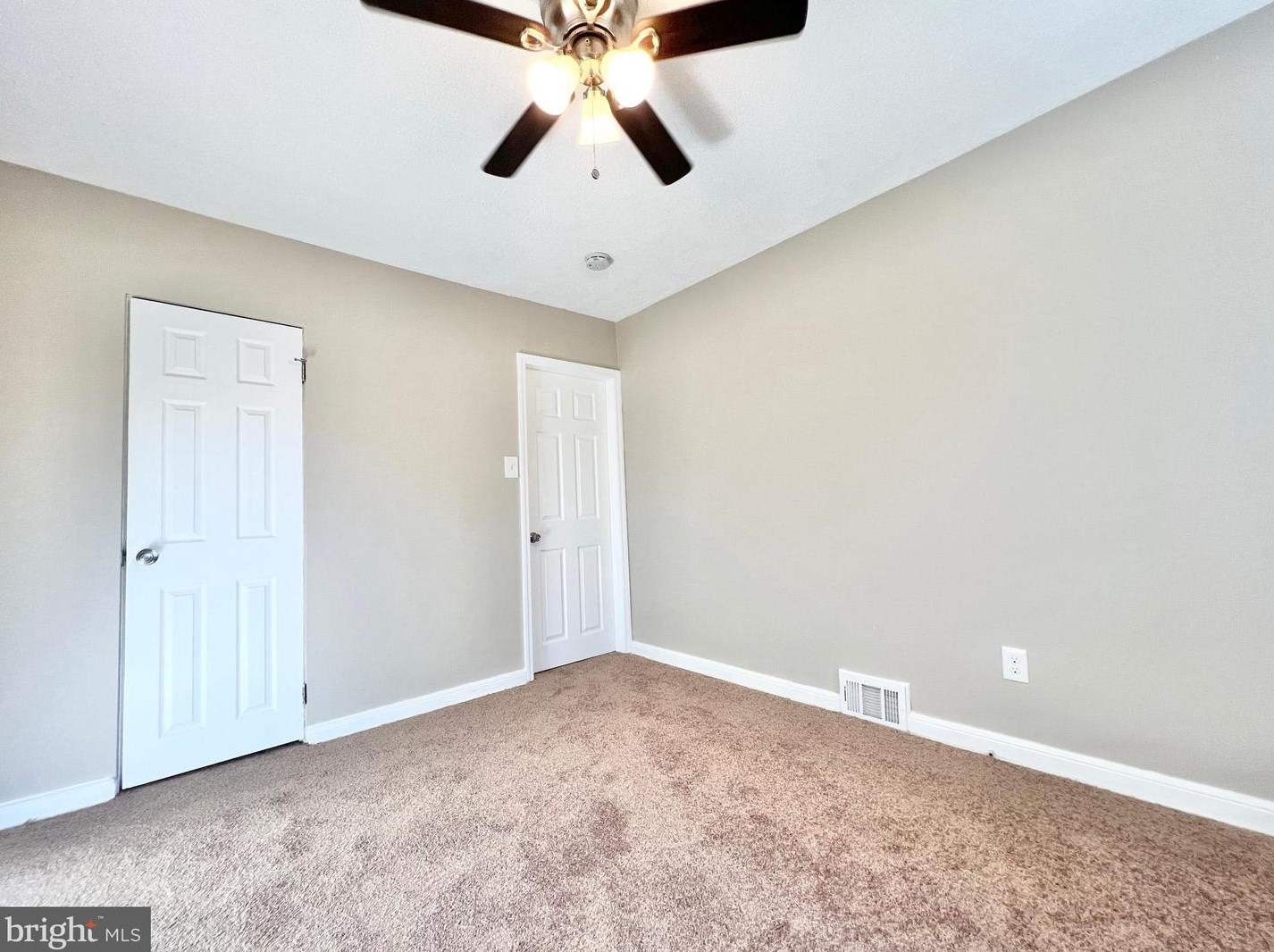 1634 Wallace St, Vineland NJ  08360-4346 exterior