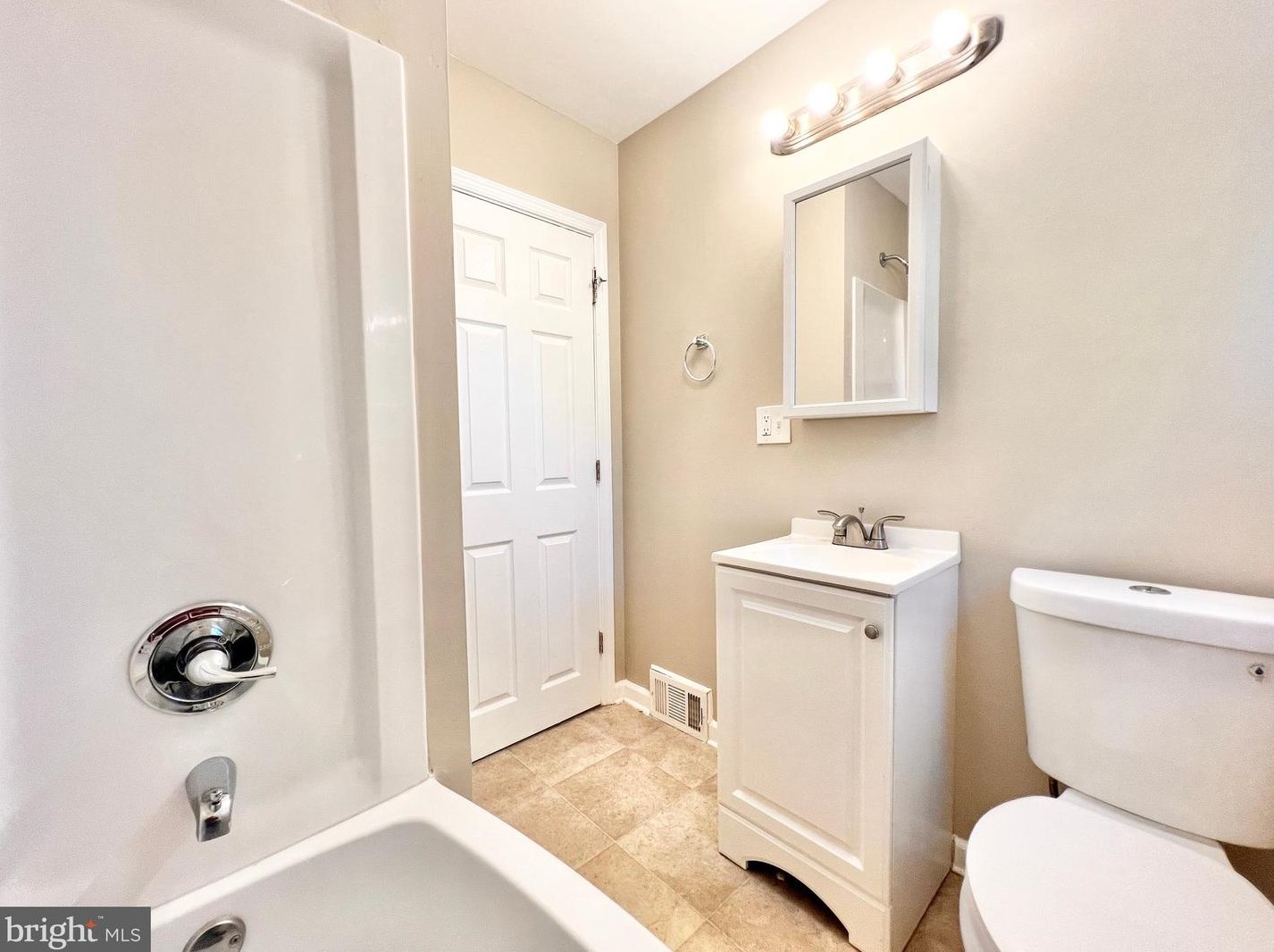 1634 Wallace St, Vineland NJ  08360-4346 exterior