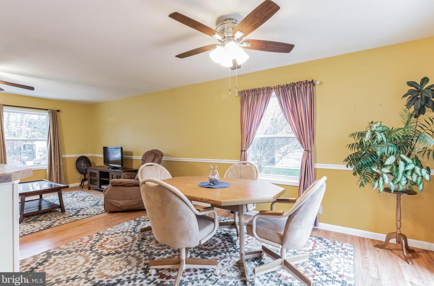 117 Queen Rd, Millville NJ  08332-7217 exterior