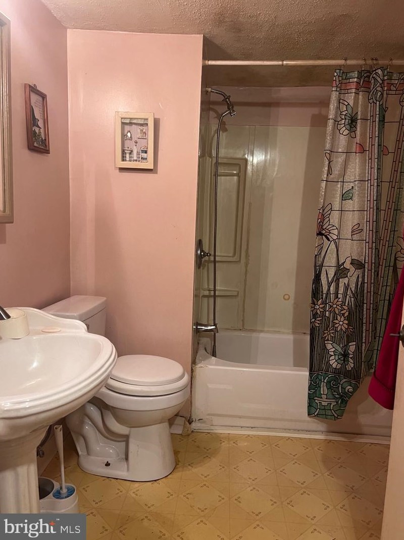 5 Mckinley Dr, Millville NJ  08332-4478 exterior
