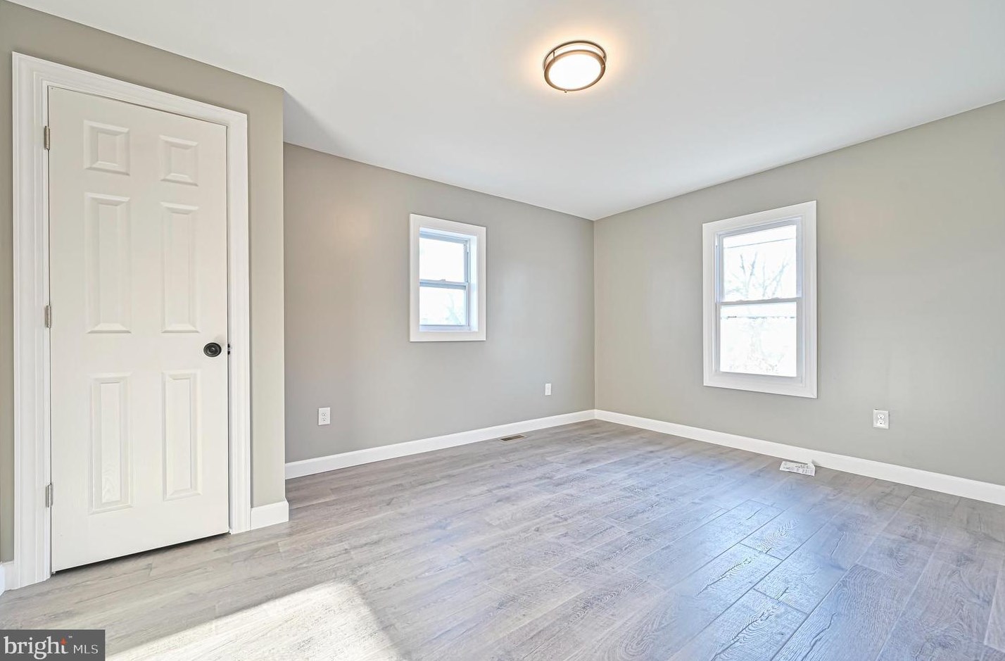117 Foundry St, Millville NJ  08332-2805 exterior