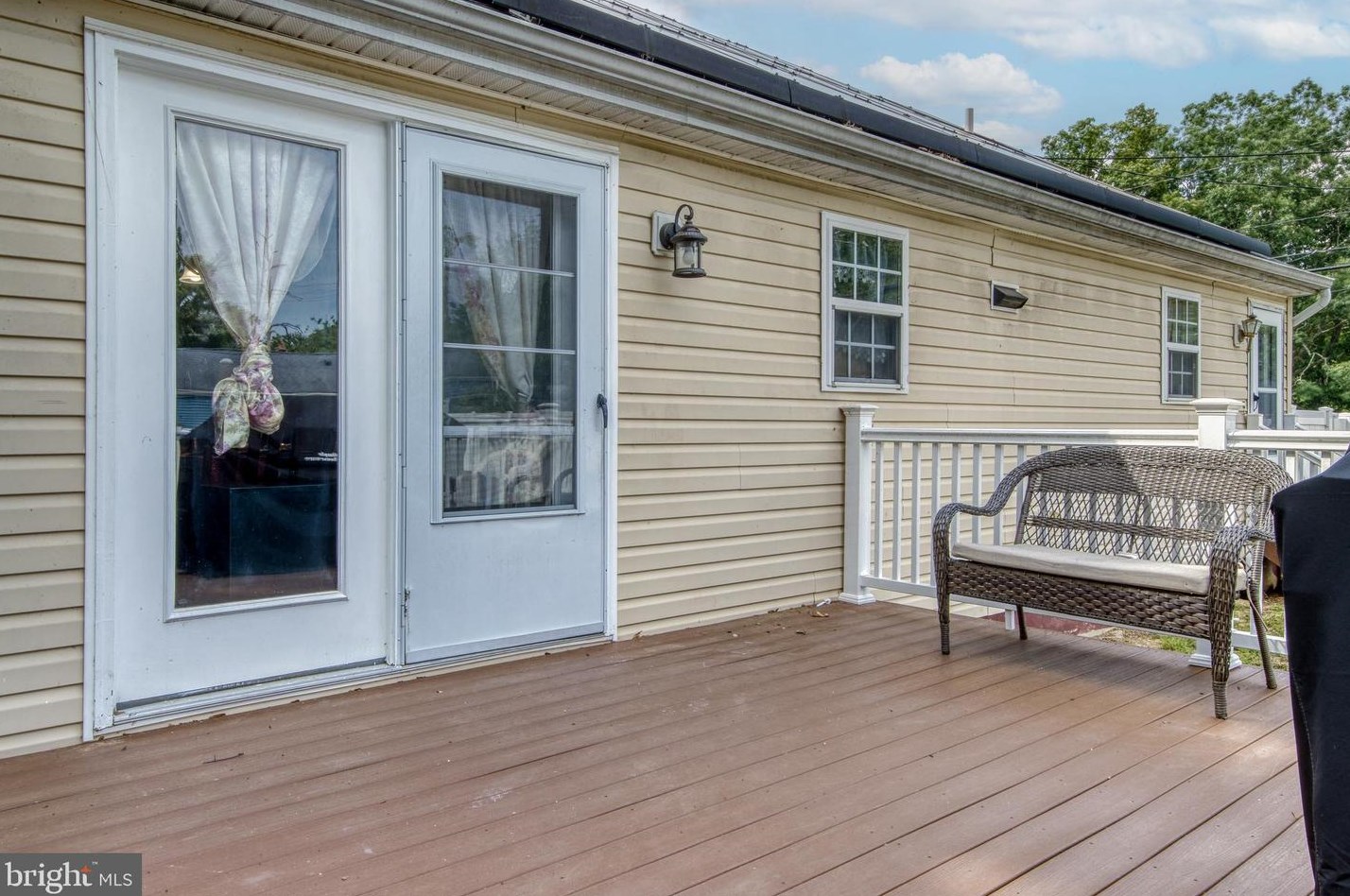 5 Queen Rd, Millville NJ  08332-7215 exterior
