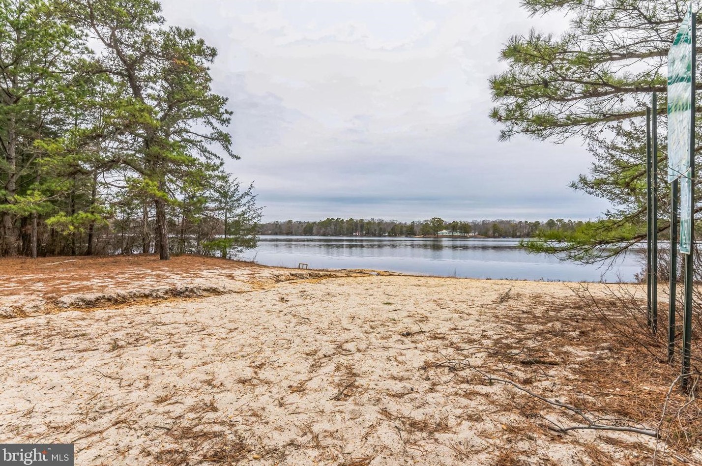 2309 Lakeshore Dr, Millville NJ  08332-7240 exterior