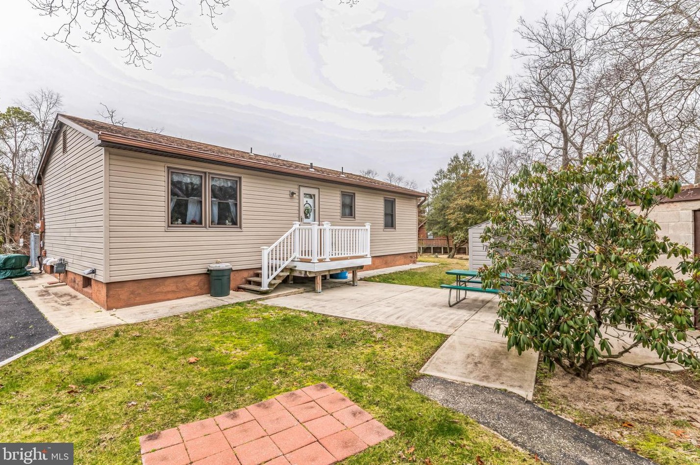 2309 Lakeshore Dr, Millville NJ  08332-7240 exterior