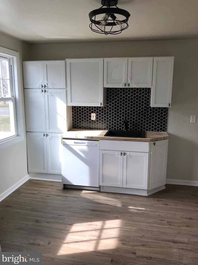 575 Valley Ave, Vineland NJ  08360-3365 exterior