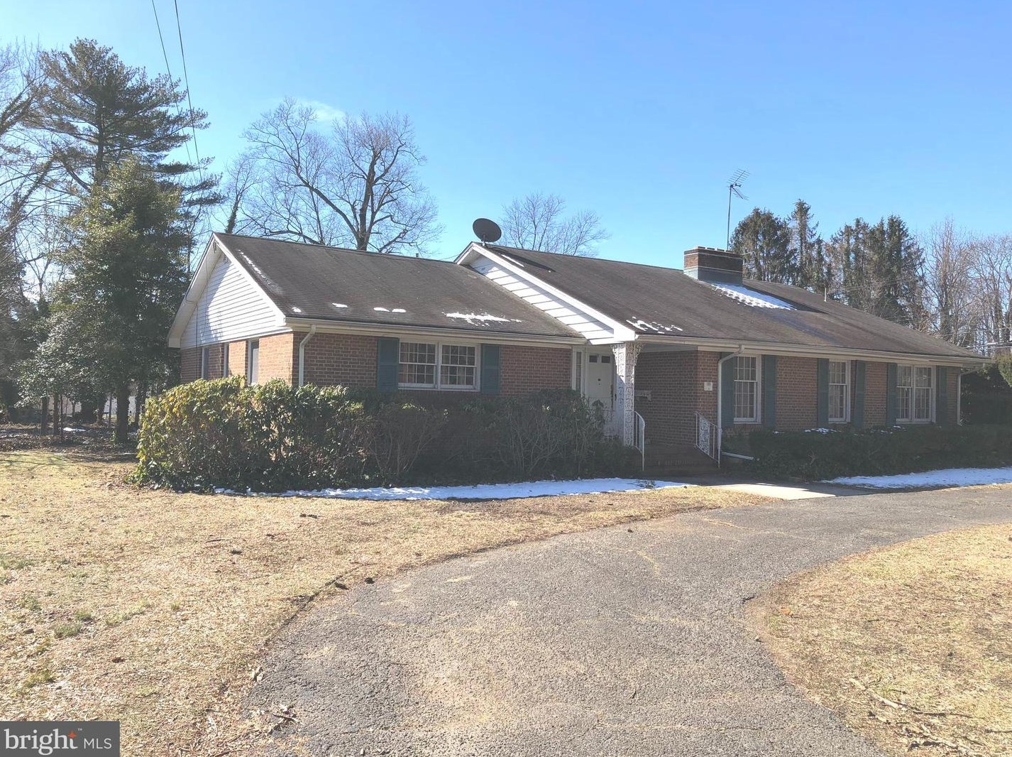 1101 Park Ave, Vineland NJ  08360-3323 exterior