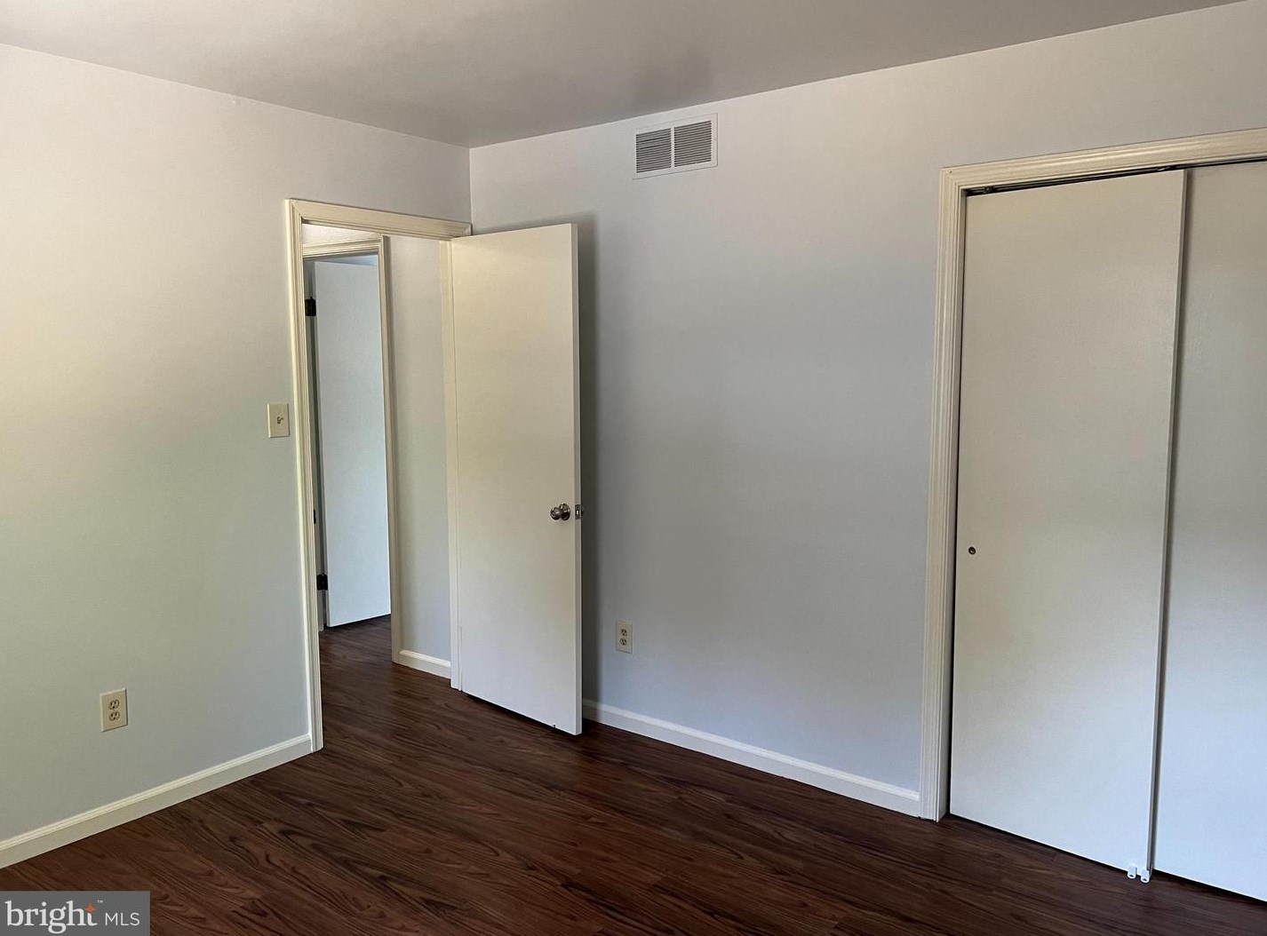 2485 Oak Rd, Vineland NJ  08361-2507 exterior