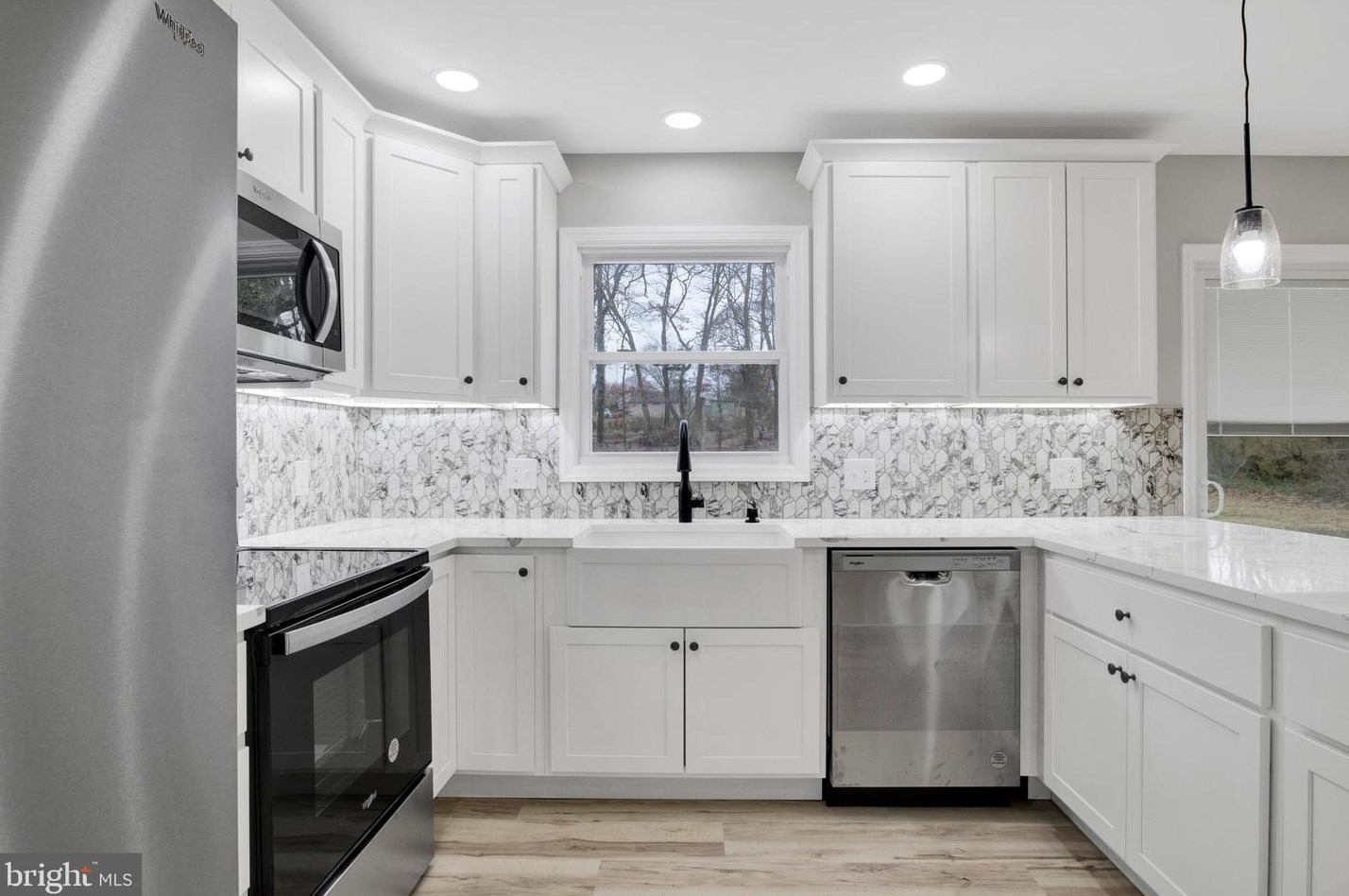 49 Roberts Ave, Stow Creek Twp NJ 08302-3638 exterior