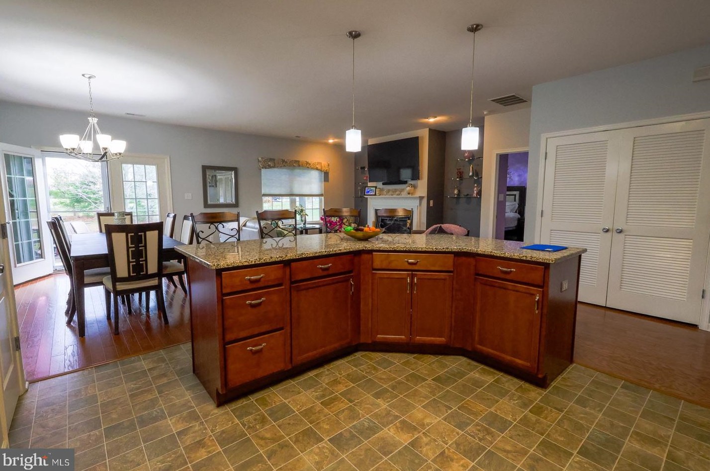 58 Cottage St, Millville NJ 08332-4829 exterior