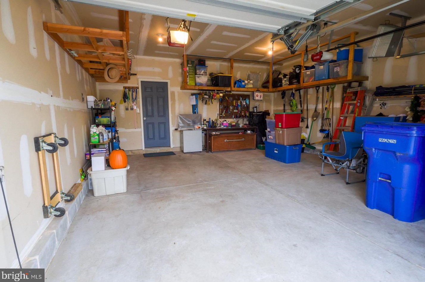 58 Cottage St, Millville NJ 08332-4829 exterior