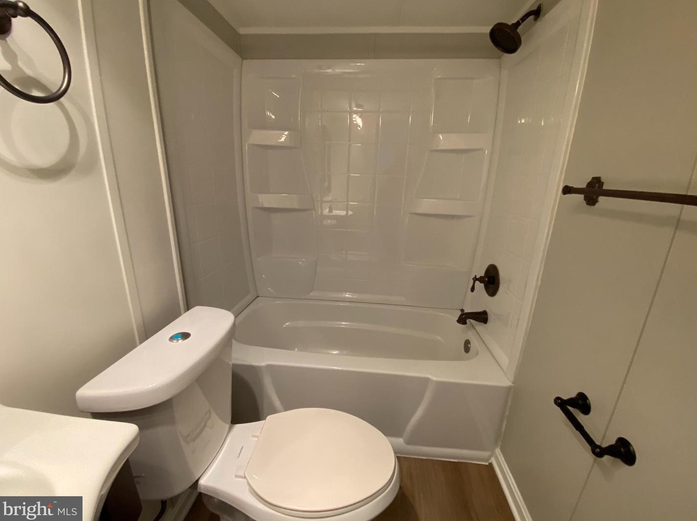 246 Poplar Rd, Millville NJ  08332-7001 exterior