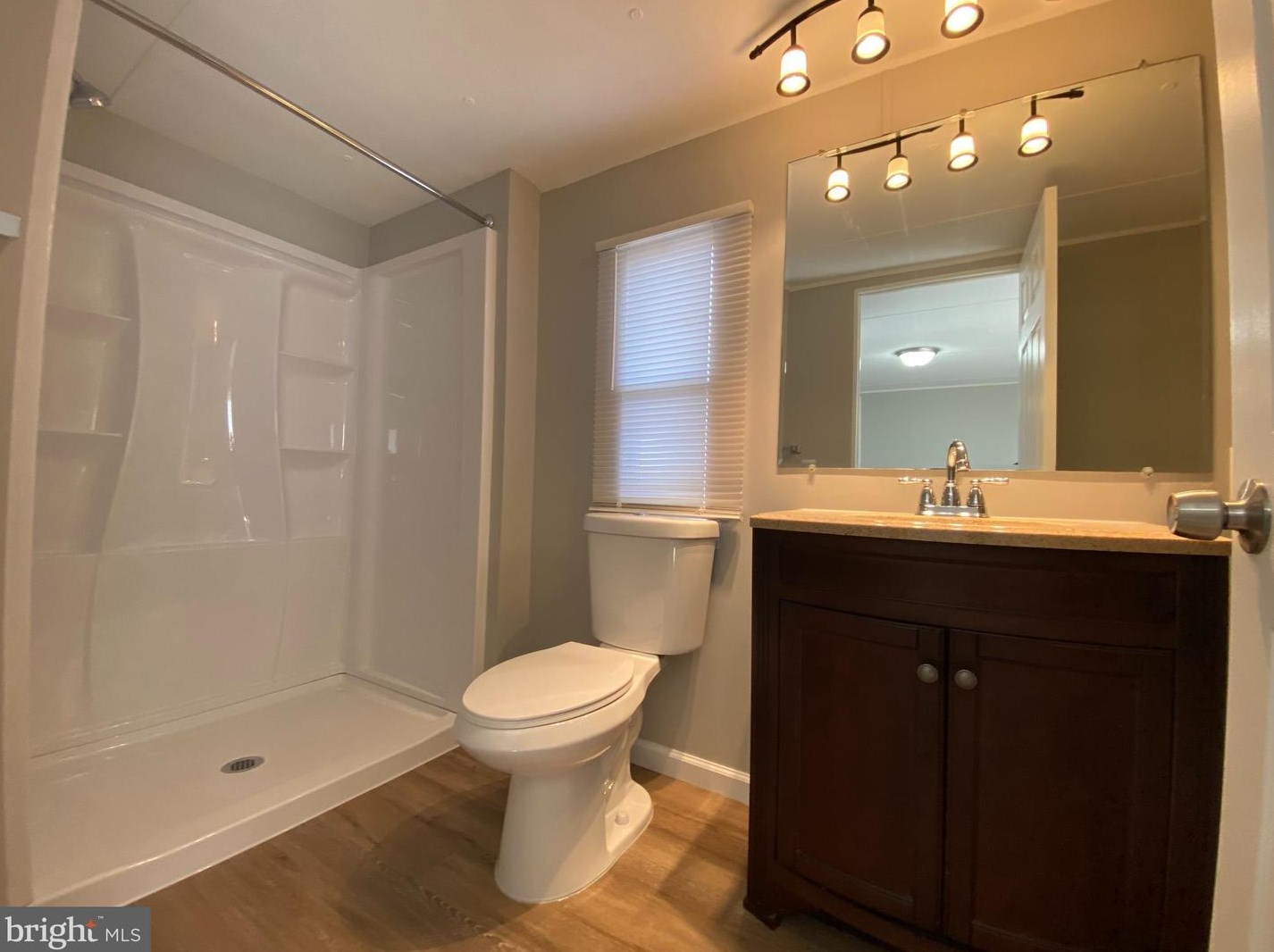 246 Poplar Rd, Millville NJ  08332-7001 exterior