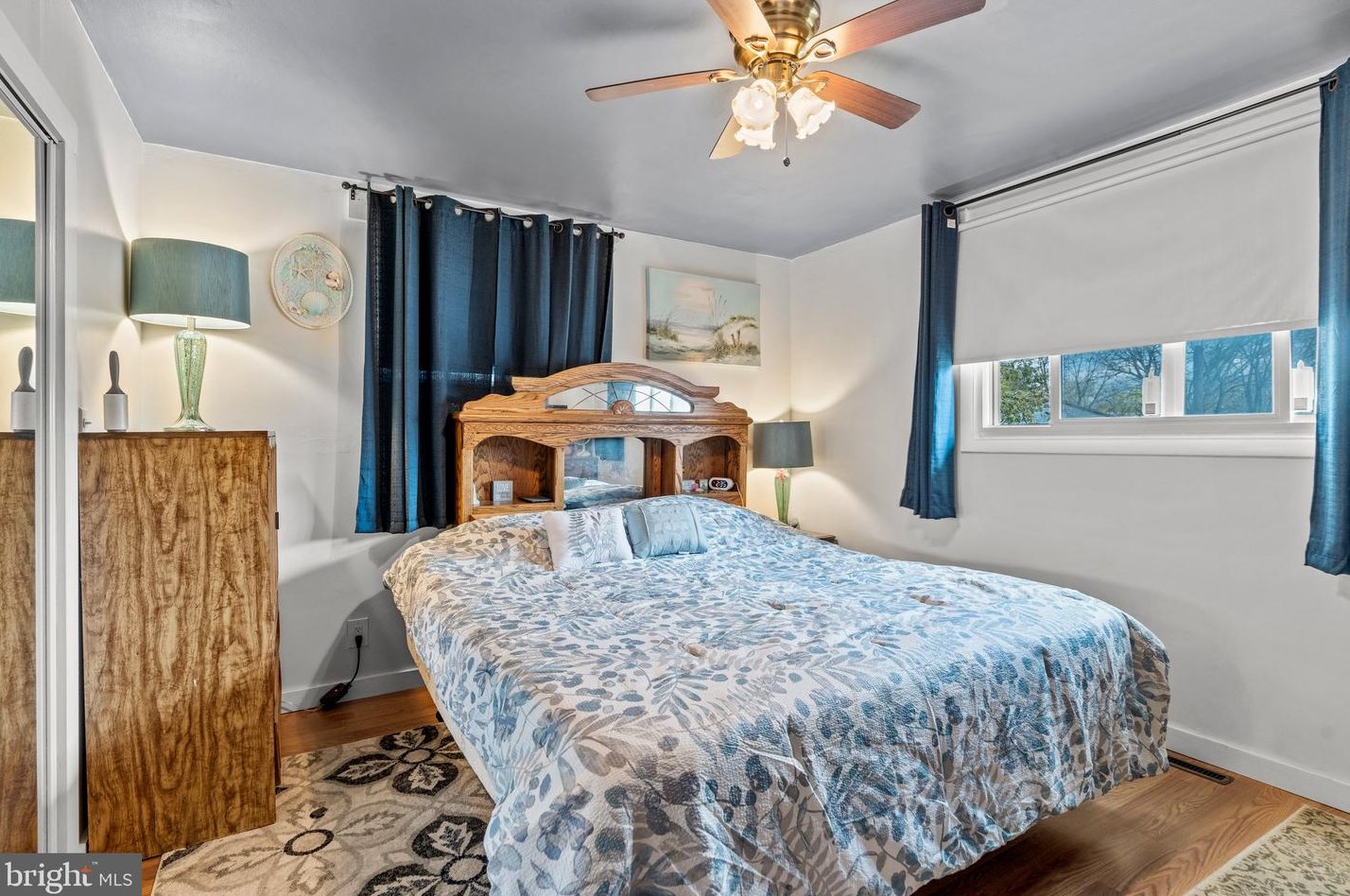 606 Valatia Ave, Millville NJ  08332-3918 exterior