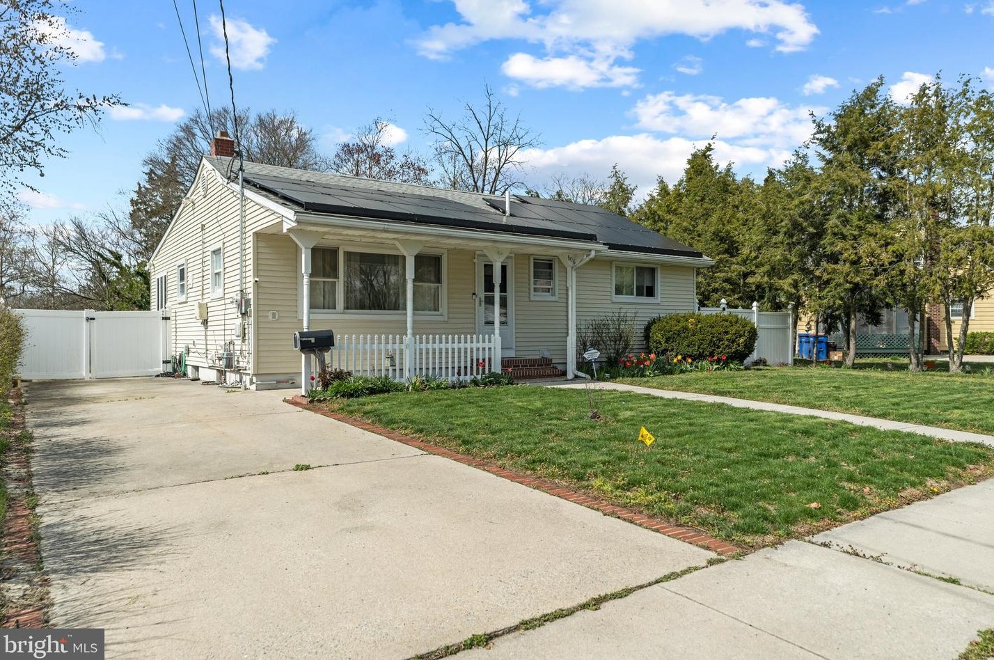 606 Valatia Ave, Millville NJ  08332-3964 exterior