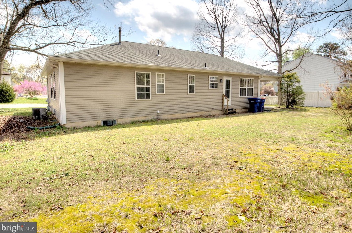 7 Emily Dr, Millville NJ  08332-5134 exterior