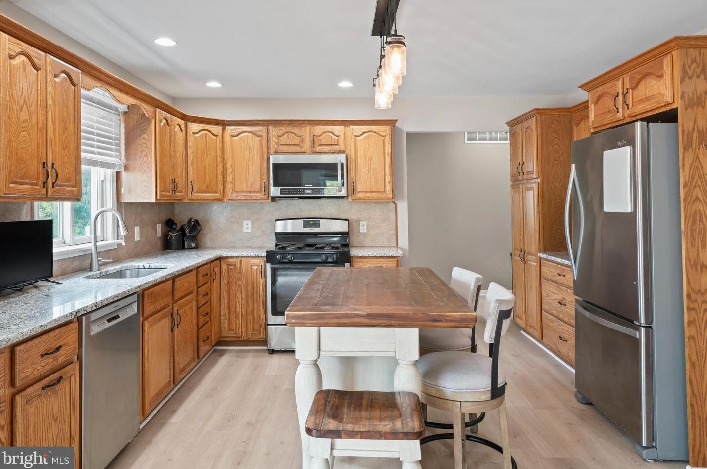 1509 Oak Rd, Vineland NJ  08360-2247 exterior