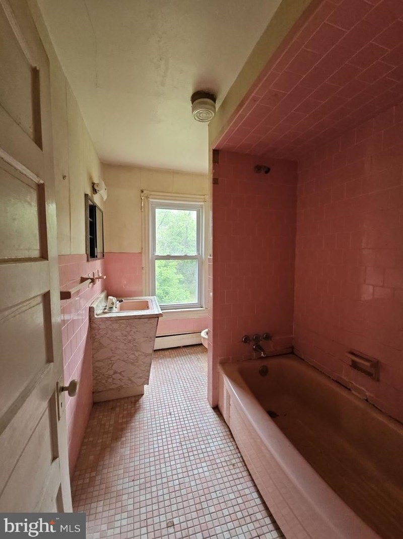 2508 Newcombtown Rd, Millville NJ 08332-1823 exterior