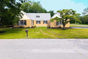 1037 Queens Rd, Vineland, NJ 08361 - Photo 1