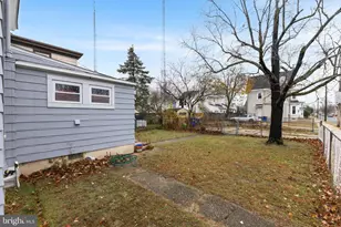 237 S 3rd St, Millville, NJ 08332 - Photo 23