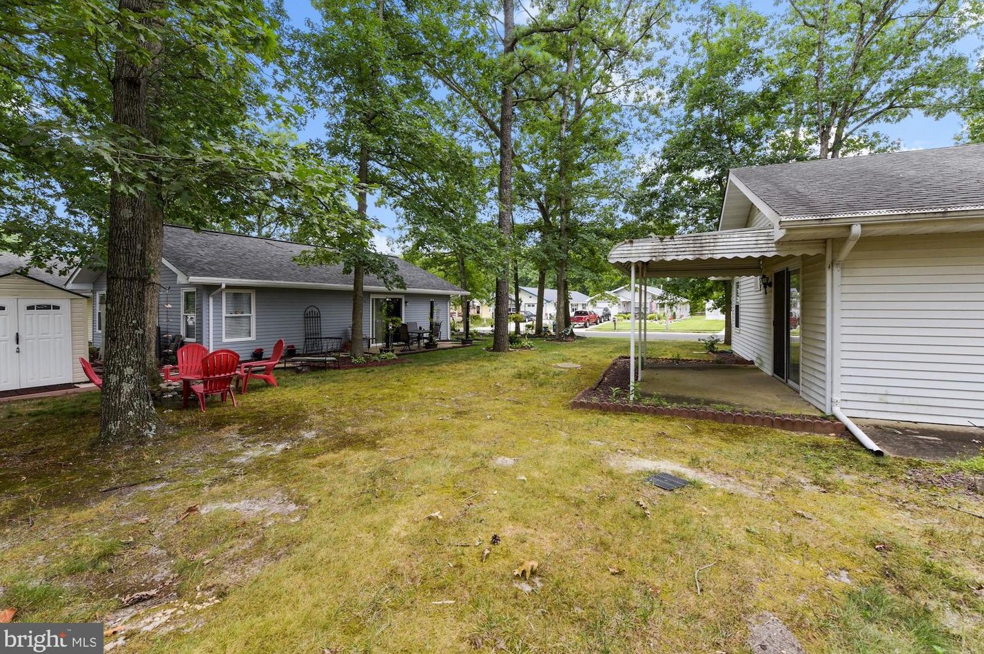 102 Oak Ave, Elm NJ  08037-9636 exterior