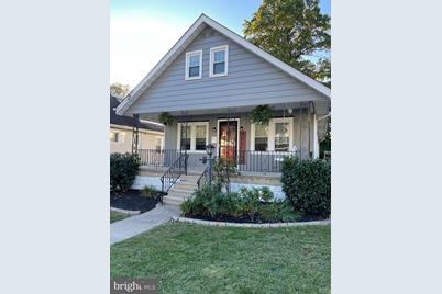 319 Walnut Avenue - Photo 1