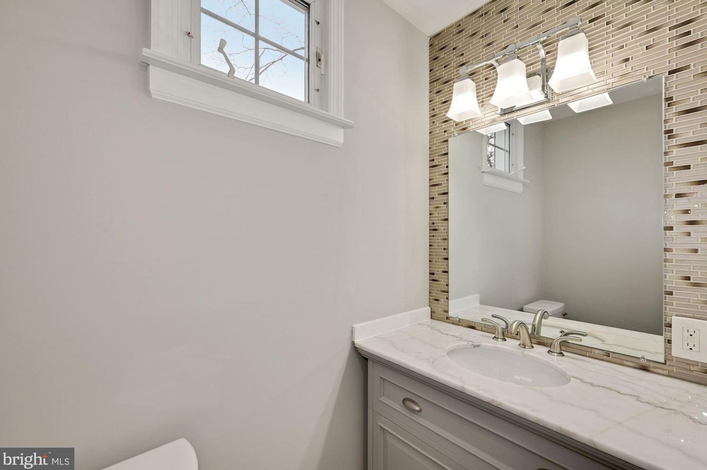 405 Evesham Ave, Magnolia NJ  08049-1726 exterior