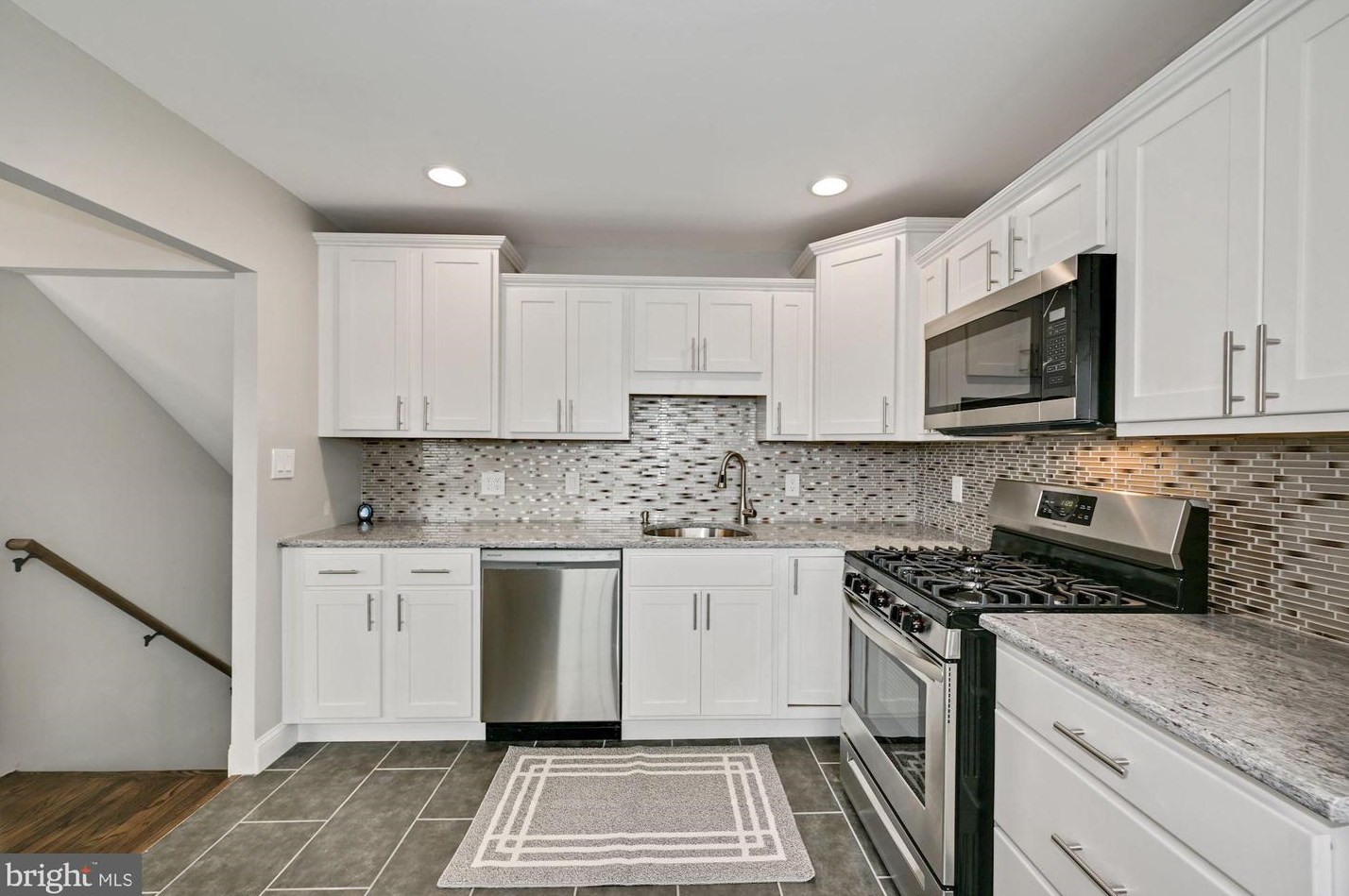 405 Evesham Ave, Magnolia NJ  08049-1726 exterior