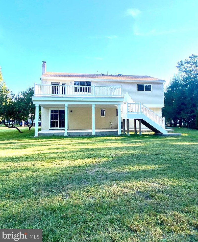 826 Plymouth Dr, Waterford Township NJ exterior